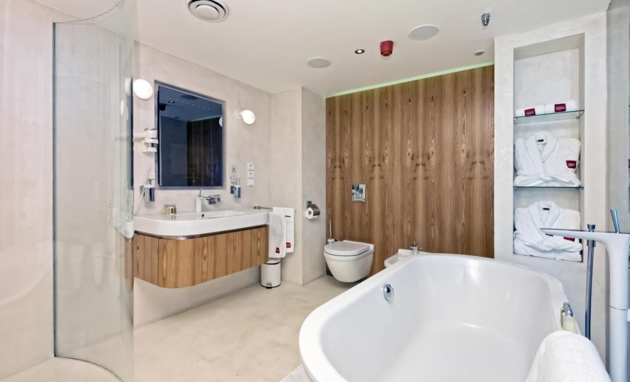 Sky Suite Hotel براغ المظهر الخارجي الصورة